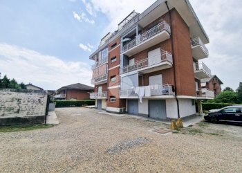 Four-room apartment Via adolfo villa, Villanova d'Asti - photo 1