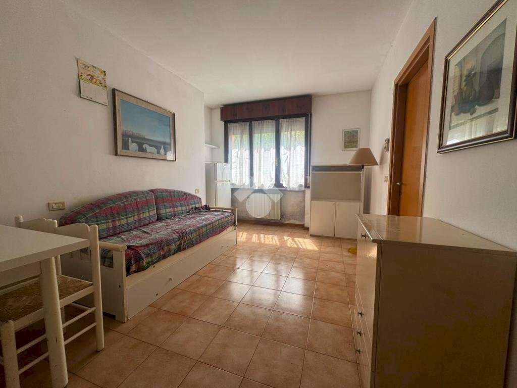One-room apartment Via Gran Sasso D'Italia, Reggio nell'Emilia - photo 2