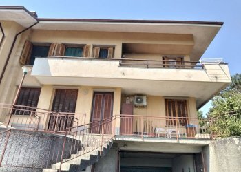 Four-room apartment Località Brovetto Superiore, Castelletto d'Orba - photo 2