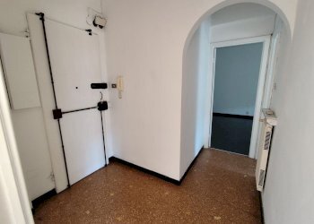 One-room apartment corso Martinetti, Genova (neighborhood Sampierdarena) - photo 10
