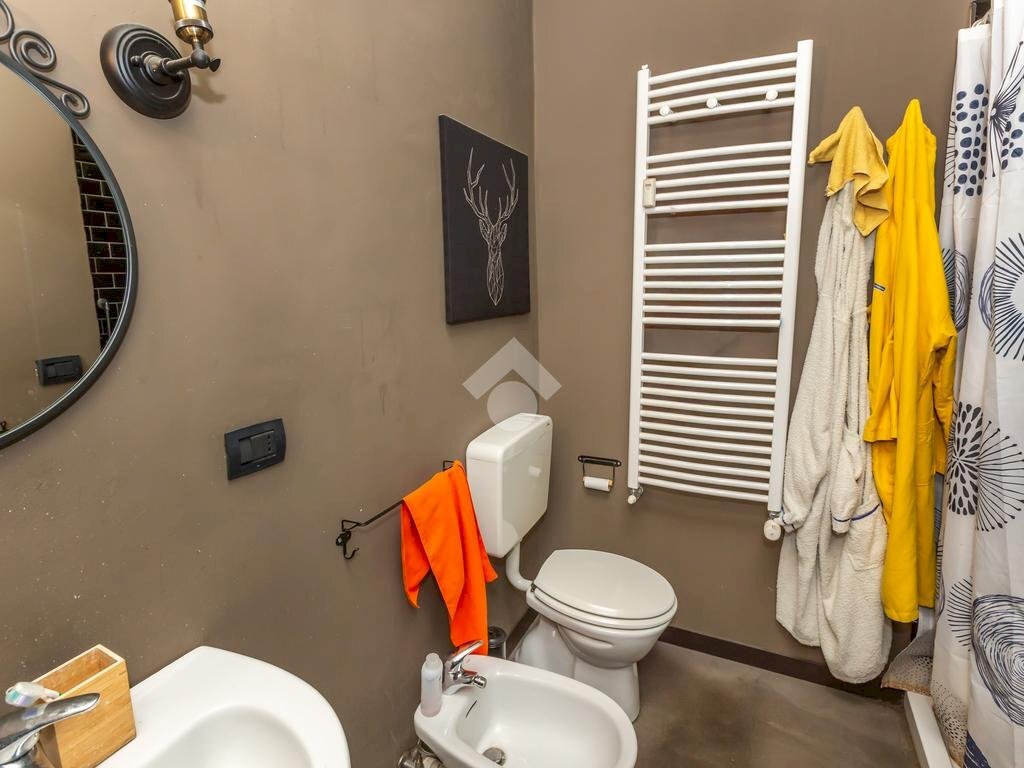 Stable - Palace Via Domodossola, Torino (neighborhood Parella) - photo 3