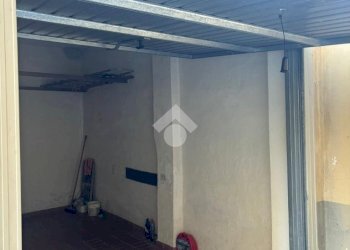 Box Via Borgomanero, Torino (zona Parella) - foto 4