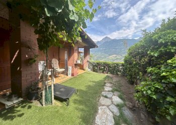 Four-room apartment Regione crou, Aosta - photo 1