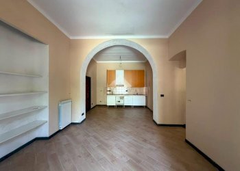 Apartment Viale Giuseppe Calasanzio, Genova (neighborhood Coronata) - photo 8