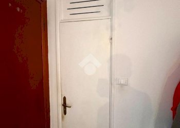 Four-room apartment Via dei sessanta, Genova (neighborhood Cornigliano) - photo 14