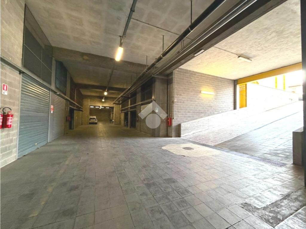 Box Via Lessolo, Torino (neighborhood Vanchiglietta) - photo 2