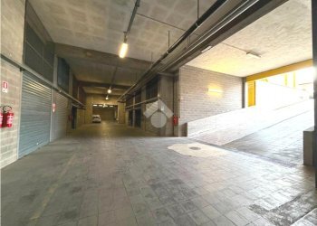 Box Via Lessolo, Torino (neighborhood Vanchiglietta) - photo 2