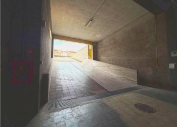 Box Via Lessolo, Torino (neighborhood Vanchiglietta) - photo 3