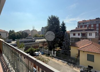 Four-room apartment Via trivero, Torino (neighborhood Parella) - photo 9