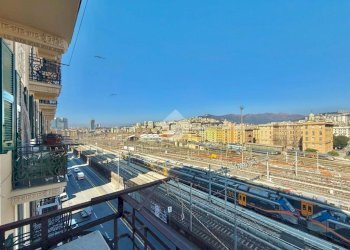 Four-room apartment Via Montevideo, Genova (neighborhood Foce) - photo 11