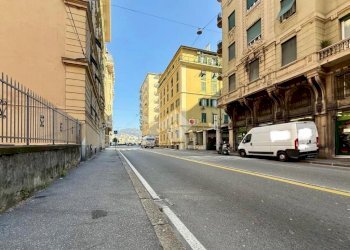 Four-room apartment Via Montevideo, Genova (neighborhood Foce) - photo 29