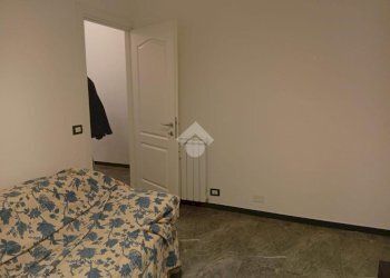 Trilocale Via Bobbio, Genova (zona Marassi) - foto 8