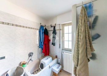 Three-room apartment Via Giuseppe Mazzini, Lainate - photo 10