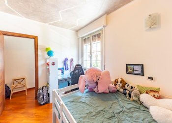 Three-room apartment Via Giuseppe Mazzini, Lainate - photo 15