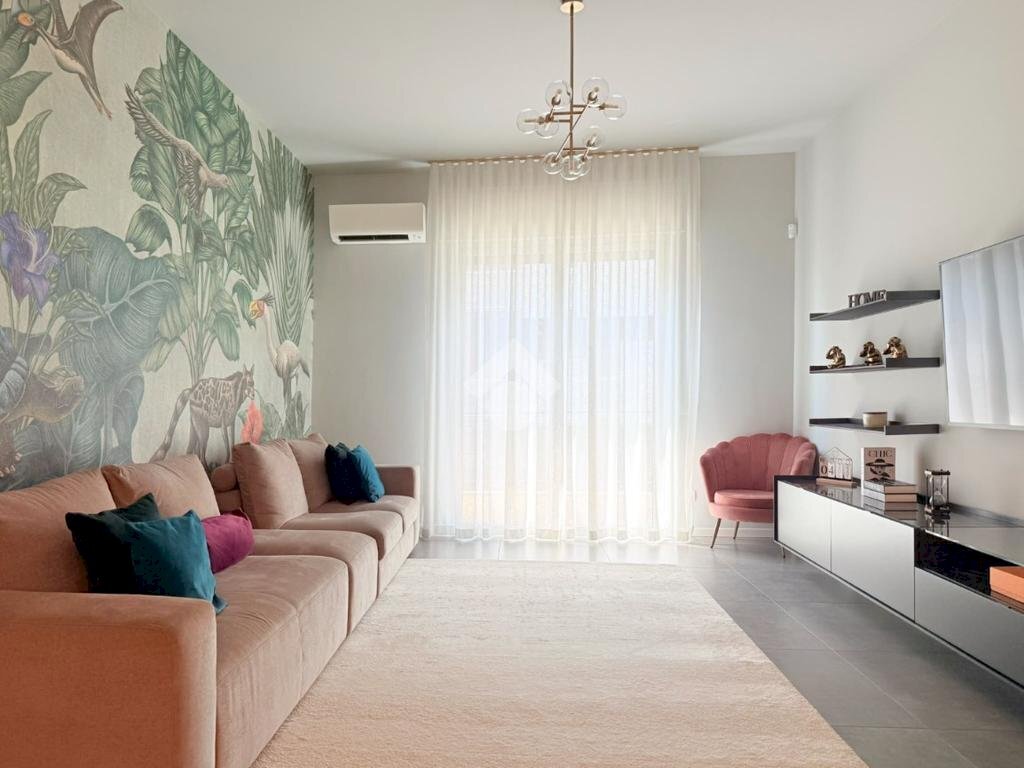 Four-room apartment Via Fratellanza, Bollate - photo 3