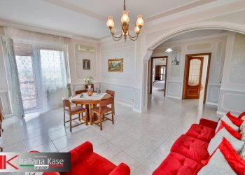 Foto 1 - Appartamento viale europa
 
27, Caluso - foto 1