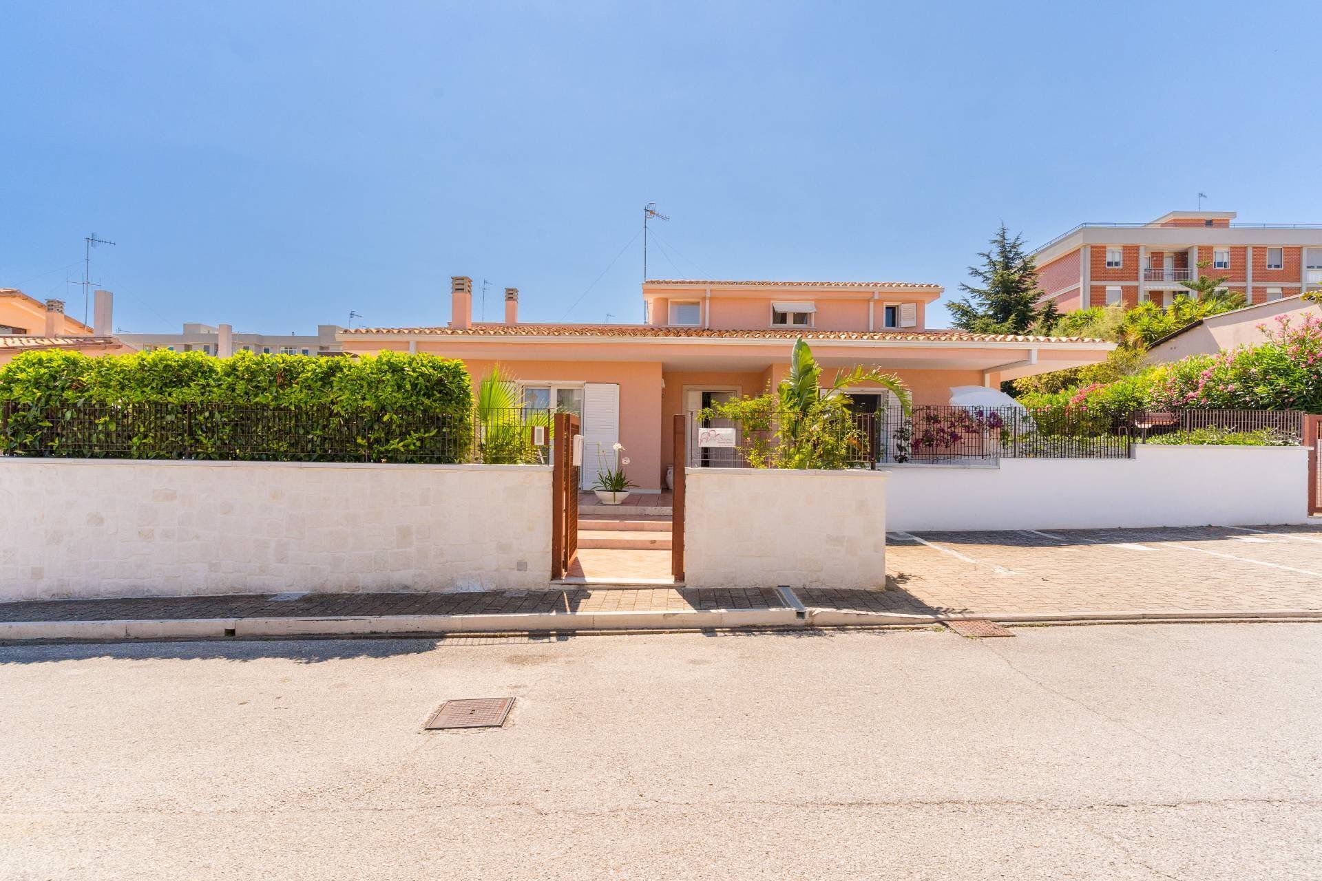 Foto 1 - Villa Via Vittorio Veneto
 
140, Monopoli - foto 1