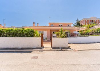 Foto 1 - Villa Via Vittorio Veneto
 
140, Monopoli - foto 1