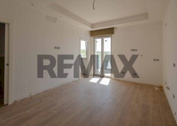Stanza vuota - Two-room apartment Via Aristosseno
 
7, Bari - photo 2