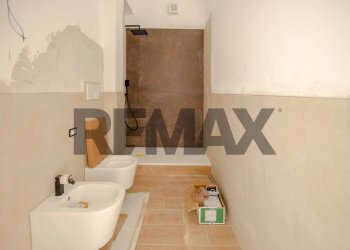 Bagno - Two-room apartment Via Aristosseno
 
7, Bari - photo 6