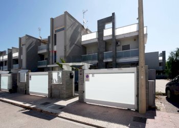 Edificio all\'aperto - Four-room apartment Via degli Impagliatori
 
14, Giovinazzo - photo 1