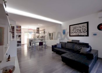 Sala da pranzo - Four-room apartment Via degli Impagliatori
 
14, Giovinazzo - photo 5
