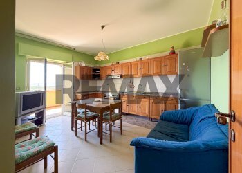 Sala da pranzo - Quadrilocale Via Aldo Moro
 
10, Calatafimi-Segesta - foto 4