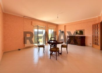 Sala da pranzo - Quadrilocale Via Aldo Moro
 
10, Calatafimi-Segesta - foto 15