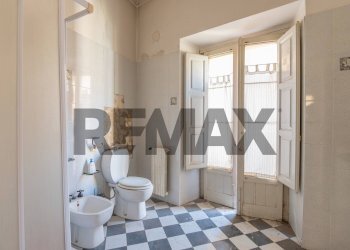 Bagno - Trilocale Via Favitta
 
16, Caltagirone - foto 6