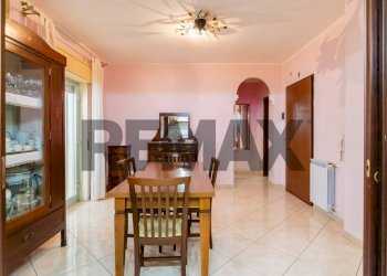 Sala da pranzo - Quadrilocale Via Feudogrande
 
141, Fiumefreddo di Sicilia - foto 20