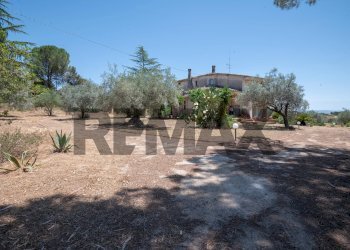 Giardino - Villa Via Ettore Majorana
 
33, Caltagirone - foto 22