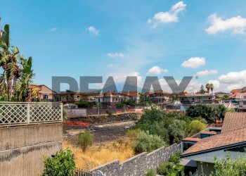 Edificio all\'aperto - Casa semi indipendente Via degli Oleandri
 
20, San Pietro Clarenza - foto 26