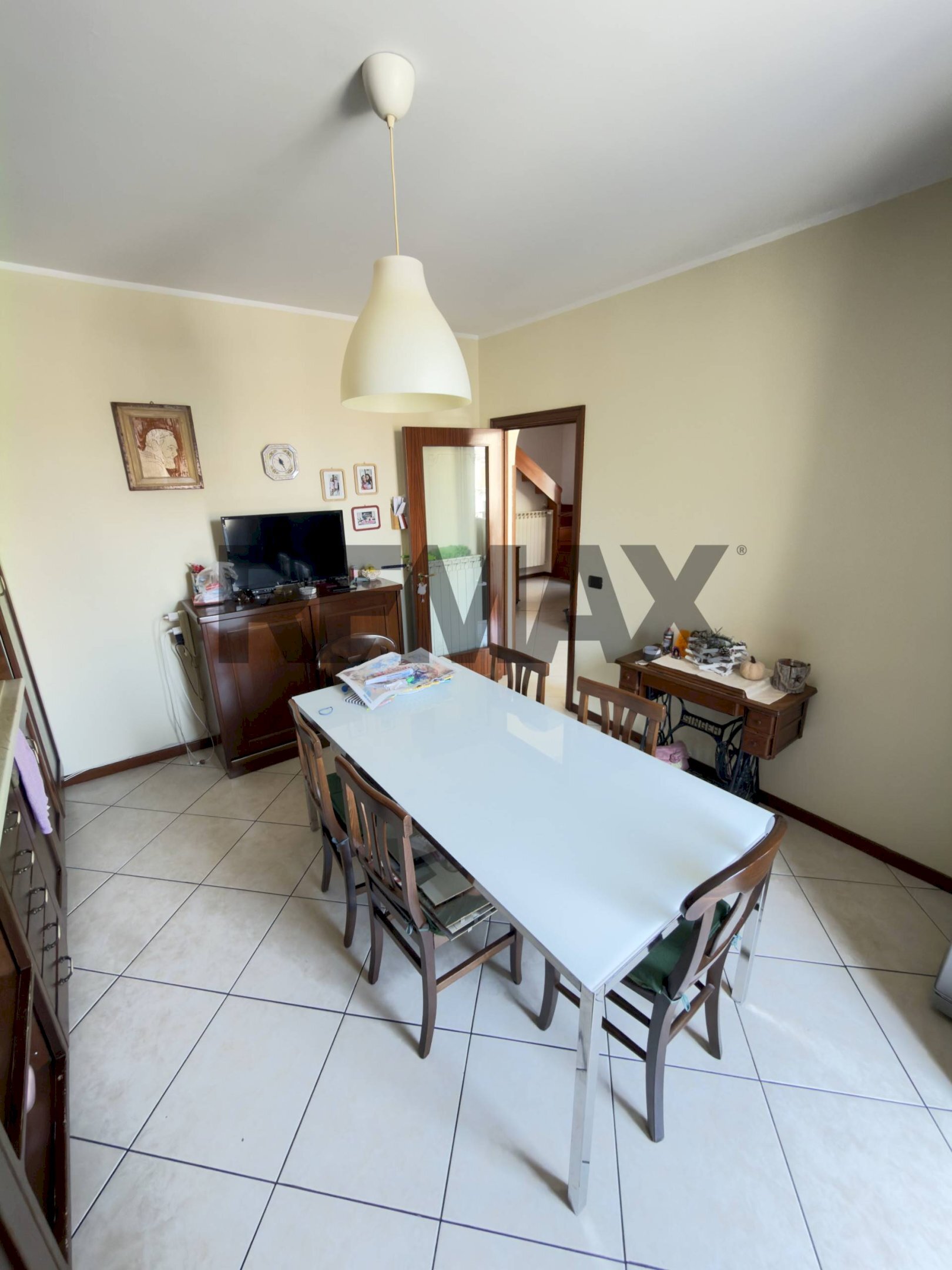 Sala da pranzo - Semi-detached house Via Santa Margherita
5, Paterno - photo 3