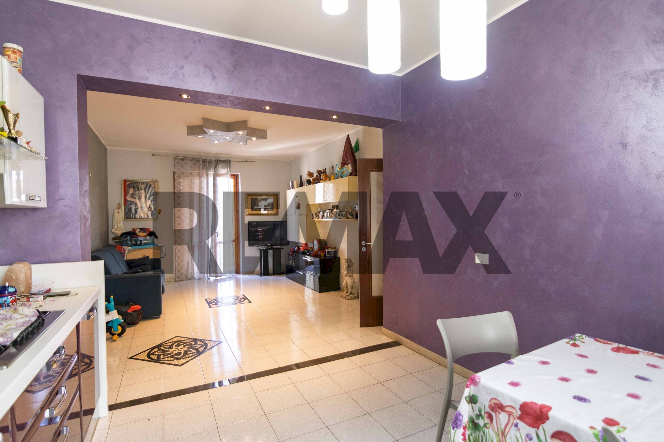 Sala da pranzo - Trilocale Via Dafnica
 
206, Acireale - foto 1