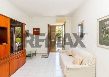 Soggiorno - Semi-detached house Via Policastro
 
128, Catania - photo 1