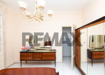 Hall / corridoio - Semi-detached house Via Policastro
 
128, Catania - photo 15