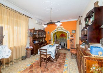Sala da pranzo - Villa Vicolo degli Aranci
 
11, Tremestieri Etneo - photo 32