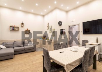 Sala da pranzo - Casa semi indipendente Via Filippo Liardo
 
6, Catania - foto 10