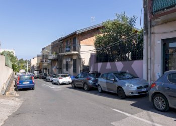 Edificio all\'aperto - Casa semi indipendente Via Filippo Liardo
 
6, Catania - foto 35