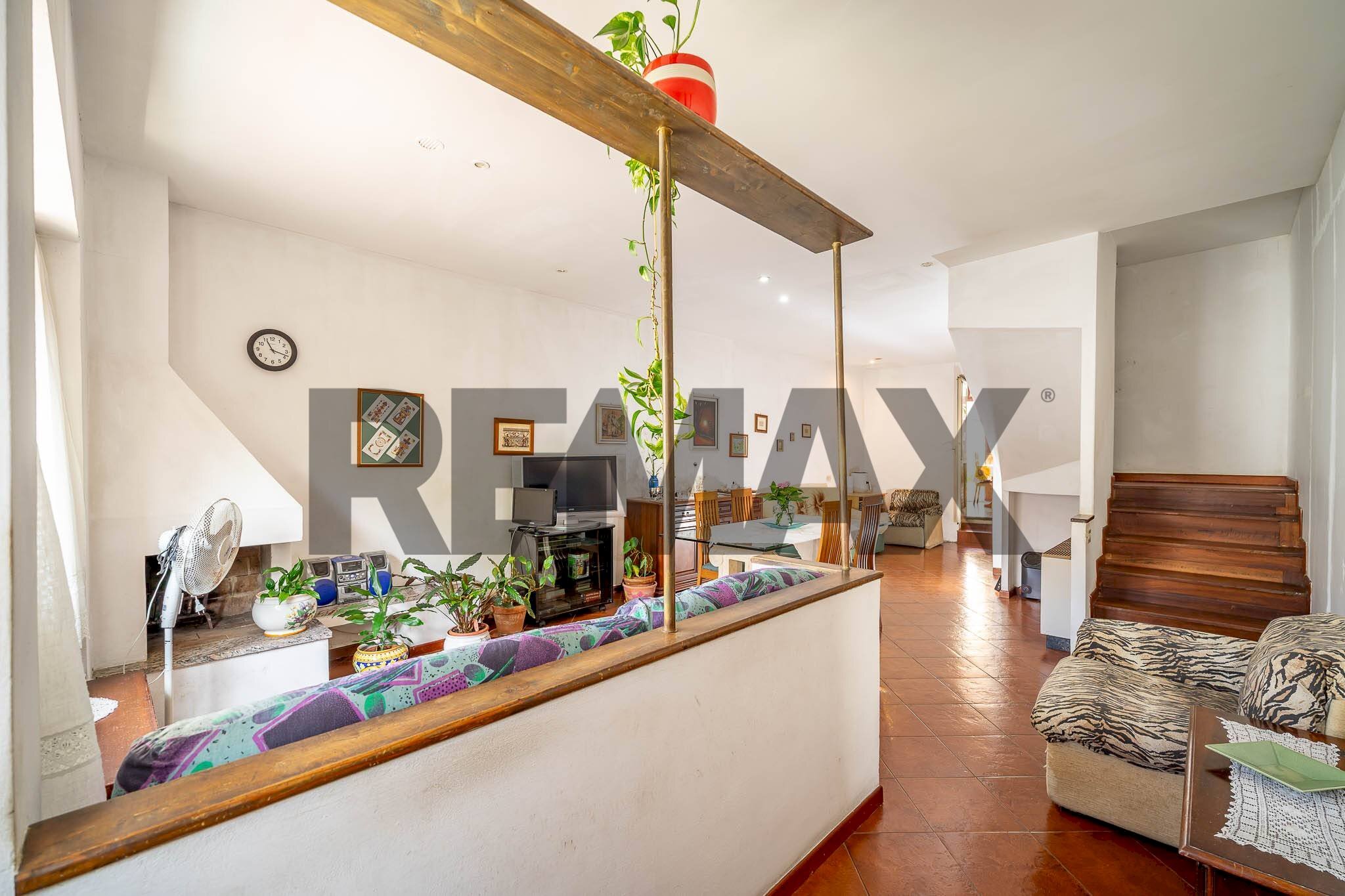 Soggiorno - Semi-detached house Via Umberto Veruda
12, Trieste - photo 3