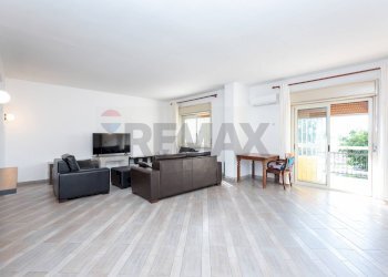 Sala da pranzo - Appartamento Viale Della Costituzione
19, Catania - foto 1