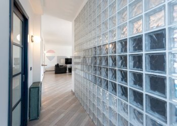 Hall / corridoio - Appartamento Viale Della Costituzione
19, Catania - foto 12