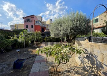 Giardino - Casa indipendente via aspromonte
 
28, Catania - foto 10