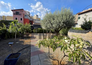 Giardino - Casa indipendente via aspromonte
 
28, Catania - foto 14
