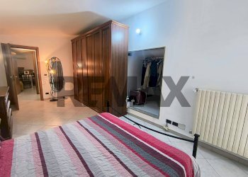 Camera / camera da letto - Appartamento via Dolomiti
 
38, Desio - foto 8