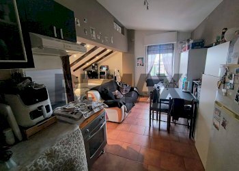 Sala da pranzo - Appartamento via Dolomiti
 
38, Desio - foto 15