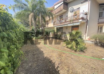Casa all\'aperto - Four-room apartment Via Salvatore Quasimodo
 
12, Sant'Agata Li Battiati - photo 4