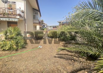 Giardino - Four-room apartment Via Salvatore Quasimodo
 
12, Sant'Agata Li Battiati - photo 5