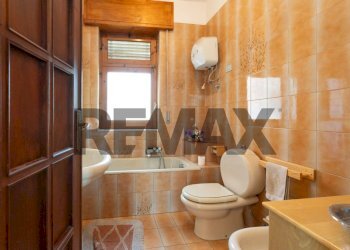 Bagno - Villa Viale Dello Sport
 
52, Trecastagni - photo 16