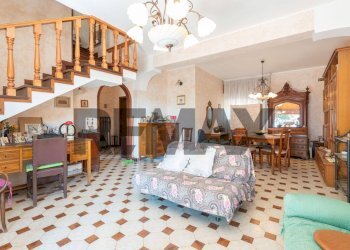 Sala da pranzo - Villa Viale Dello Sport
 
52, Trecastagni - photo 27